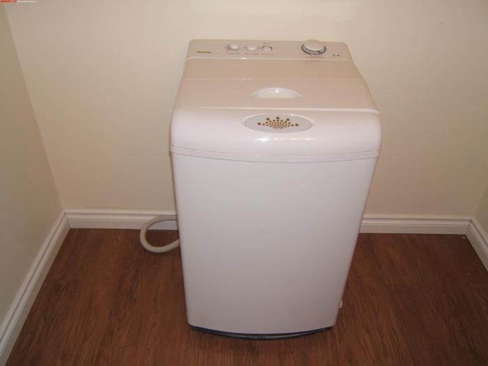 портативная стиральная машина для квартиры Danby DWM99W